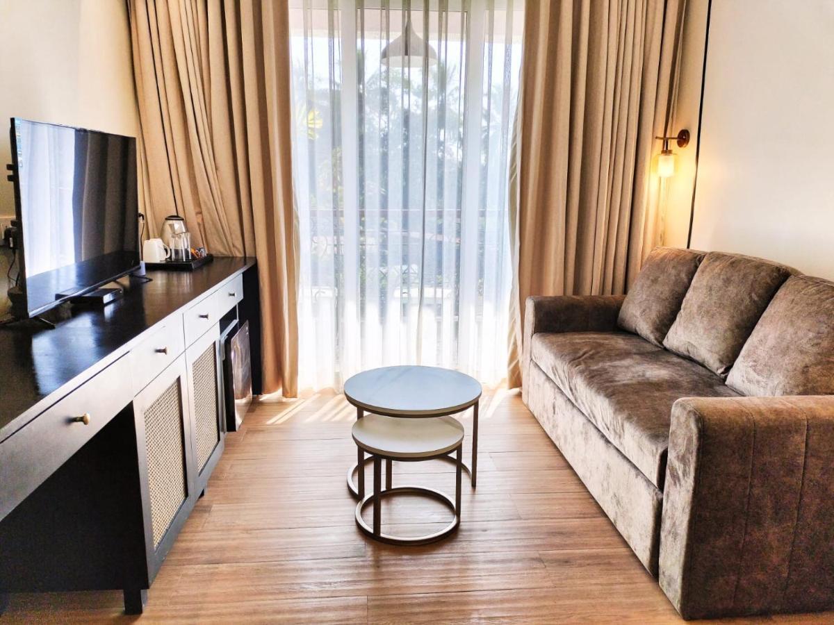 Hotel Mademoiselle Boutique And Cafe 4*
